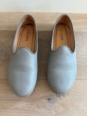 Charix classic gray leather slip on loafers - size 38 (US 8)